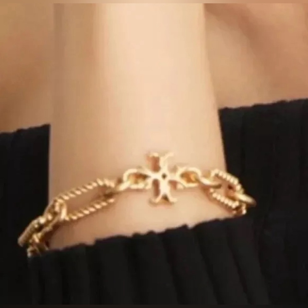 🔥🔥🔥ONE ITEM DEAL OF THE DAY Tory Burch Authentic Bracelet Reduced Buy Now & Save